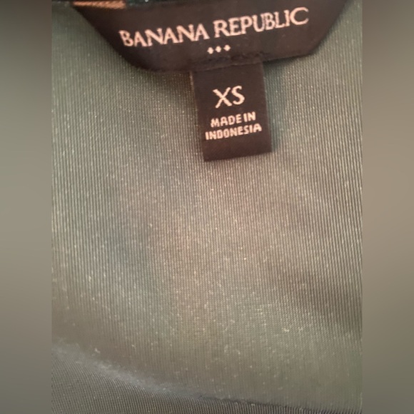 Banana Republic Green velvet midi dress - Picture 5 of 7